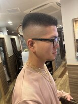 銀座マツナガ 神田店&nbsp;ブロース角刈りフェードカット短髪歯ブラシヘアー