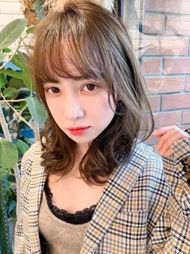 シー バイ ロンド 新宿(Sea by Lond) レイヤーカット/シルキーベージュ/くびれヘア