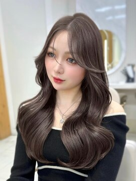 アマトウキョウ アユンチェ(AMA TOKYO×AYUNCHE) 韓国レイヤーカット×透明感カラー