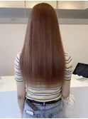 グレージュ切りっぱなしボブ前髪ありミニボブミルクティベージュ