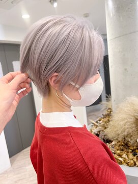 アンドソー 池袋(&so.) ハイトーンカラー/ホワイトブロンド／レイヤーカット/池袋