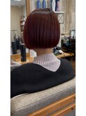 艶ぱつっとボブ