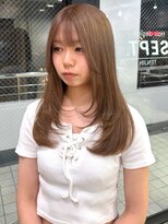 セプト 天神大名(SEPT.)&nbsp;ハイトーンベージュ ロングレイヤー 顔周りカット ブリーチ
