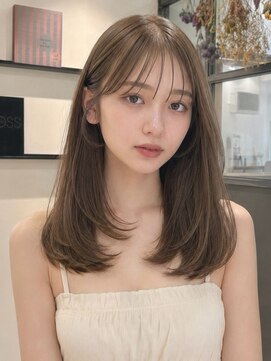 ユーフォリア 青山(Euphoria) ミルクティーベージュミディアムヘアラベンダーカラー薄め前髪☆