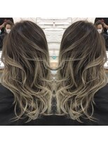 ルートヘアー(Root Hair) スモーキーグレイジュからのホワイトベージュ