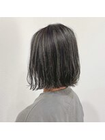 ハク(haku.)&nbsp;切りっぱなしボブ×暗髪ハイライト