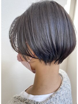 ヒルズ(BiBi hills) 高知　南国市　BiBi　hills　丸みショートボブ