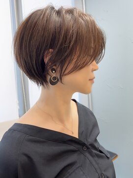 ビュー フクオカ(VIEW FUKUOKA) モードに大人可愛いダークアッシュイメチェンショートボブ