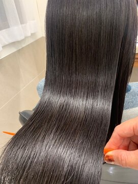 トゥーリ 薬院店(tuuli) 上杉(武本)茉与★スタイル