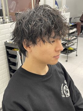 アーリー(Ali'i) ツイストスパイラルパーママッシュウルフ束感ショート