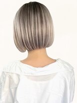 リル バイ ジルブラン(Lil by JIL BLAN) ショートボブグレージュハイライトレイヤーカット髪質改善