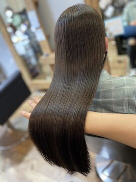 リンク(LinQ) 30代40代50代 大人可愛い丸みのあるひし形ロングレイヤー