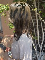 スイート(Suite)&nbsp;人気なシースルーロブ×ベージュ／レイヤーカット／20代30代40代