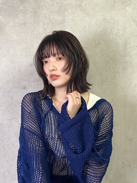 コイ(coii) ダークグレージュのレイヤーロブ