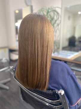 リム(Limb) 【艶髪】縮毛矯正　髪質改善　ブリーチ毛