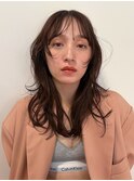 顔まわりウルフロングレイヤー