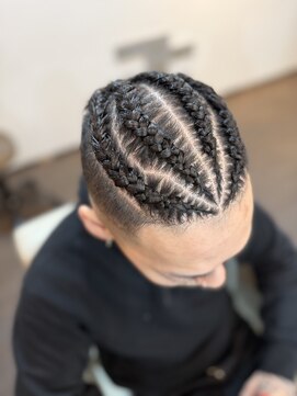 ダイアナ(DIANA) コーンロウ　エクステでボリューム