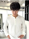【垢抜けたい20代男子必見】作り過ぎない癖毛風シャドウパーマ