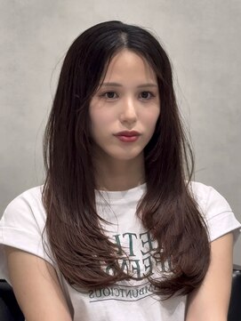 キートス(Kiitos) ☆20代30代40代梅田大阪　大人の色気レイヤーカット