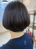 カシー(Casii)&nbsp;コロンとしたフォルムがかわいいグラデーションボブ