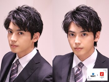 ネイビー(NAVY)の写真/ビジネスマンのONもOFFもオシャレに★スーツスタイルにも合うワンランク上の大人の身だしなみを実現！