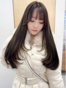 ローウェ 渋谷(Louwe) 透明感たっぷりなオリーブブラウン♪【misaki】