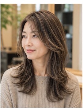 アースオーセンティック 小平店(EARTH Authentic) 白髪ぼかしハイライト×セミロング