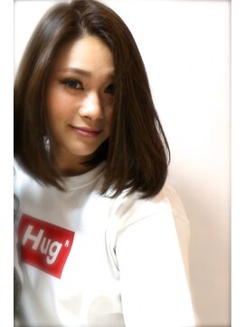 ハグ(Hug) シンプルでもオシャレになるボブ