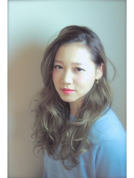 ヘアメイク イズム(HAIR MAKE ism) 【ism 千葉】外国人風グレージュカラー×ロング