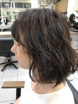 ペネロープ(Penelope) ボリュームウエーブショートボブ YACHI