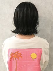 【iIIL hair lounge】切りっぱなしボブミニボブネイビー　高崎