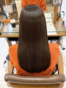 ペイジバイネオリーブ 吉祥寺店(Paige by Neolive) キューティクル輝くストレートスタイル