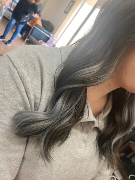 キュアスペース(CURE SPACE) イヤリングカラー【ホワイトシルバー】