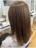 ベージュカラー