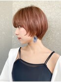 ショート×顔周り×前髪×シルキーベージュ×グレージュカラー