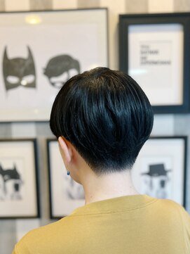 フィアート ヘアドレッシング サロン(Fiato Hairdressing Salon) ショート/刈り上げ女子