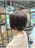 ショートボブ