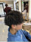 ツイストスパイラルパーマ 金メッシュ メンズパーマ 波パーマ
