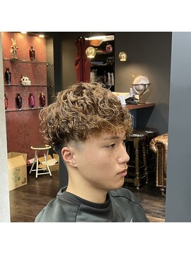 クリエイティブ ヘアー ワタナベ(Creative Hair Watanabe) ツーブロック/スペインカール