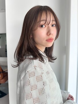 ガーデンヨコハマエスト(GARDEN YOKOHAMA est) ミディアム　イメチェンヘア　卵形　レイヤーカット　ツヤカラー