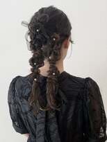 アヴェイル ヒロオ(a'vail Hiroo)&nbsp;ツインポニーテールアレンジ、モテ髪ヘア