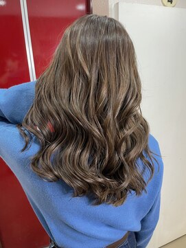 ディーバ 藤沢(D.I.E.V.A) 20代30代40代大人艶髪ブラウンベージュミディアムレイヤーカット