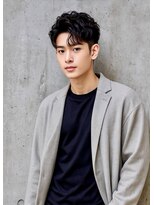 スズ(SUZU)&nbsp;【無造作エアリー×スパイラルパーマ】刈り上げセンターパート