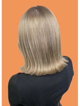 ドール(Doll) Milk tea beige