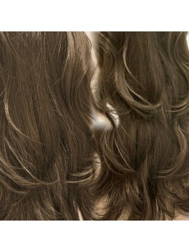 サロウィン 栄3丁目店(SALOWIN) 【TAKAHIDE】オリーブカラー