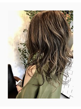 ヘアーワークスヴィクサス(HAIR WORKS VIXUS) ハイライトカラー