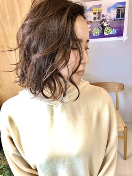 ワール(whirl.) 前下がりボブ☆20代30代40代大人かわいいくびれミディアムひし形