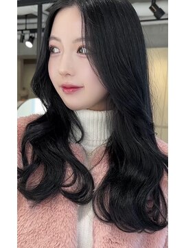 ティア(Tia.) ミディアムヘア/縮毛矯正/髪質改善トリートメント/グレージュ