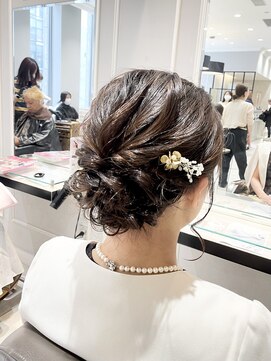 ネオリーブギンザ 銀座店(Neolive GINZA) ふんわりシニヨン【銀座】鶴岡