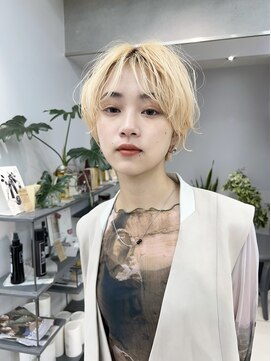 ヴェイン 渋谷(vain) 大人かっこいい小顔ひし形ショートハイトーン渋谷